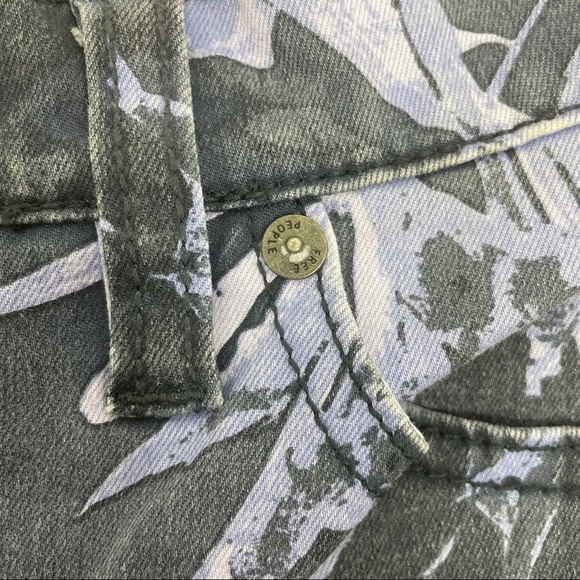 Free People Dark Gray with Leafs Size w30 - Picture 10 of 15